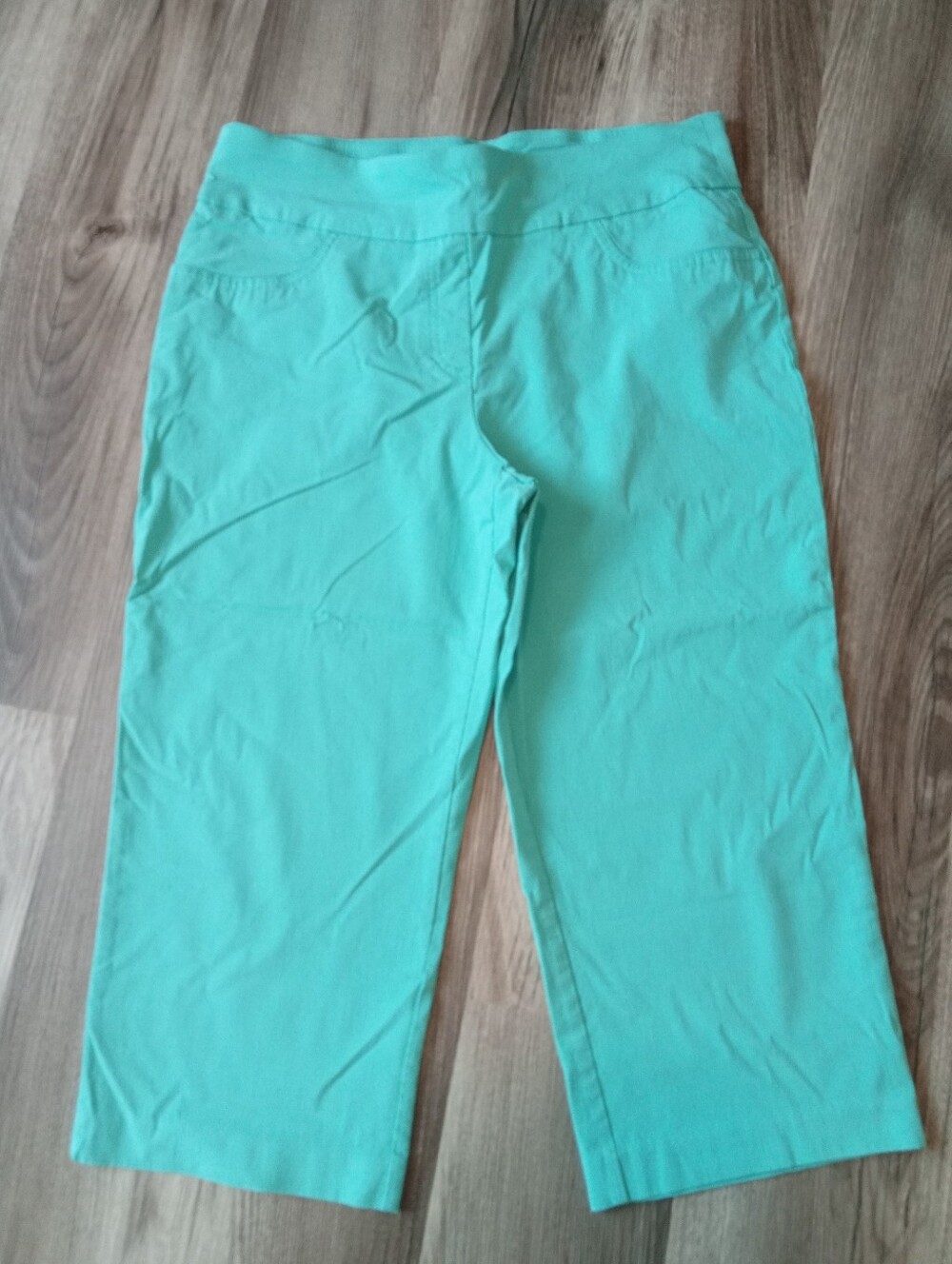 Ruby Rd Women's Green Capris